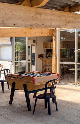 Baby-foot au camping nature dans la Drôme la Grivelière