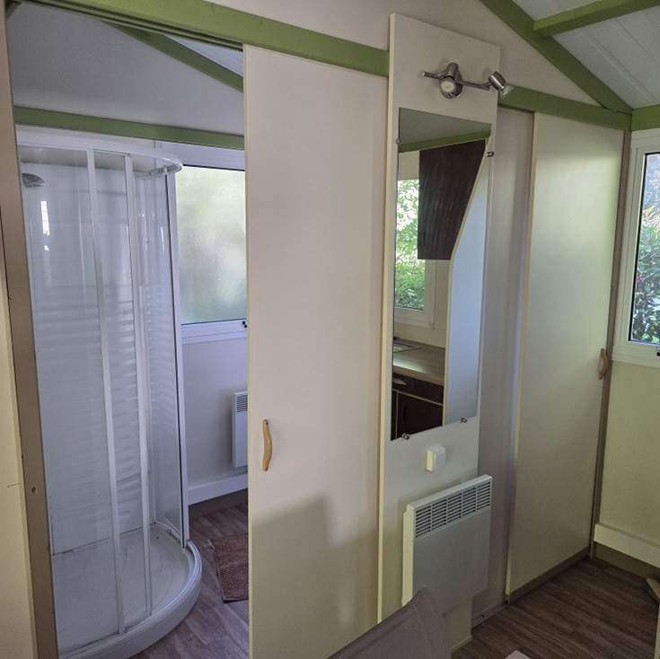 Location chalet 35 m², 1 à 6 personnes dans la Drôme : salle d’eau