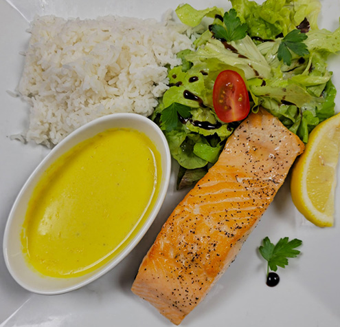 Cuisine maison servie au restaurant de La Grivelière dans la Drôme : saumon