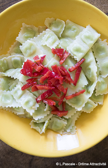 Les ravioles, spécialité régionale, la Drôme dans l’assiette au restaurant de La Grivelière près de Romans-sur-Isère